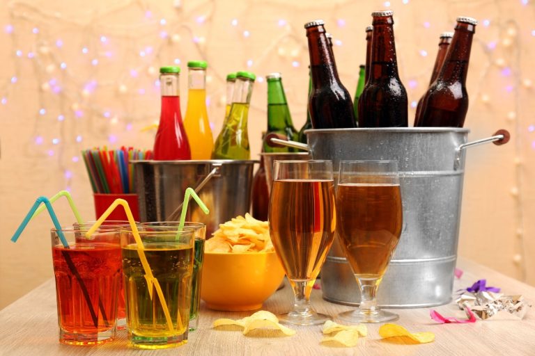 Can You Drink Beer Through a Straw Do You Get Drunk Faster_Sound Brewery
