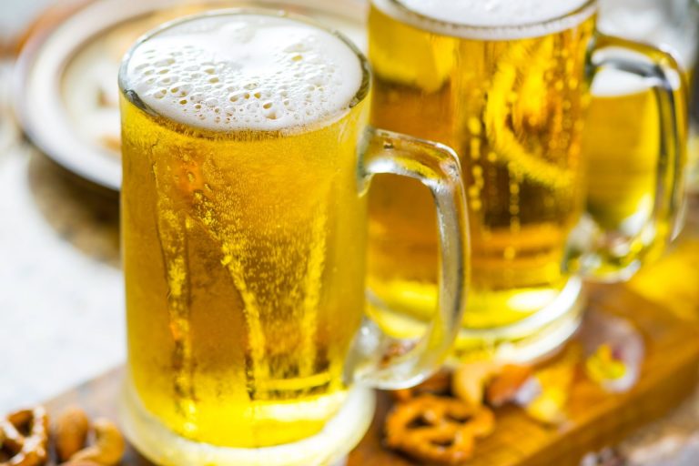 How Many Shots in a Pint How Many Shots in a Can of Beer_Sound Brewery