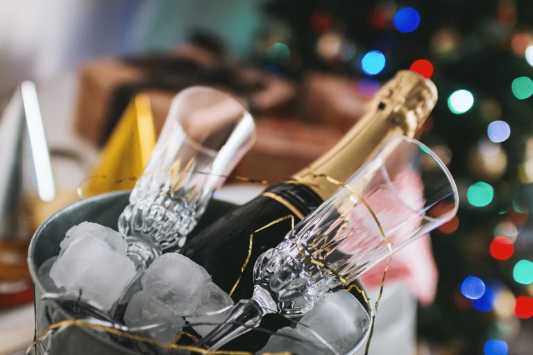 How Many Ounces in a Bottle of Champagne_Sound Brewery