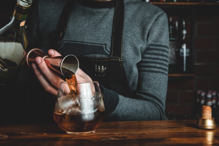 How To Host The Perfect Whiskey Tasting