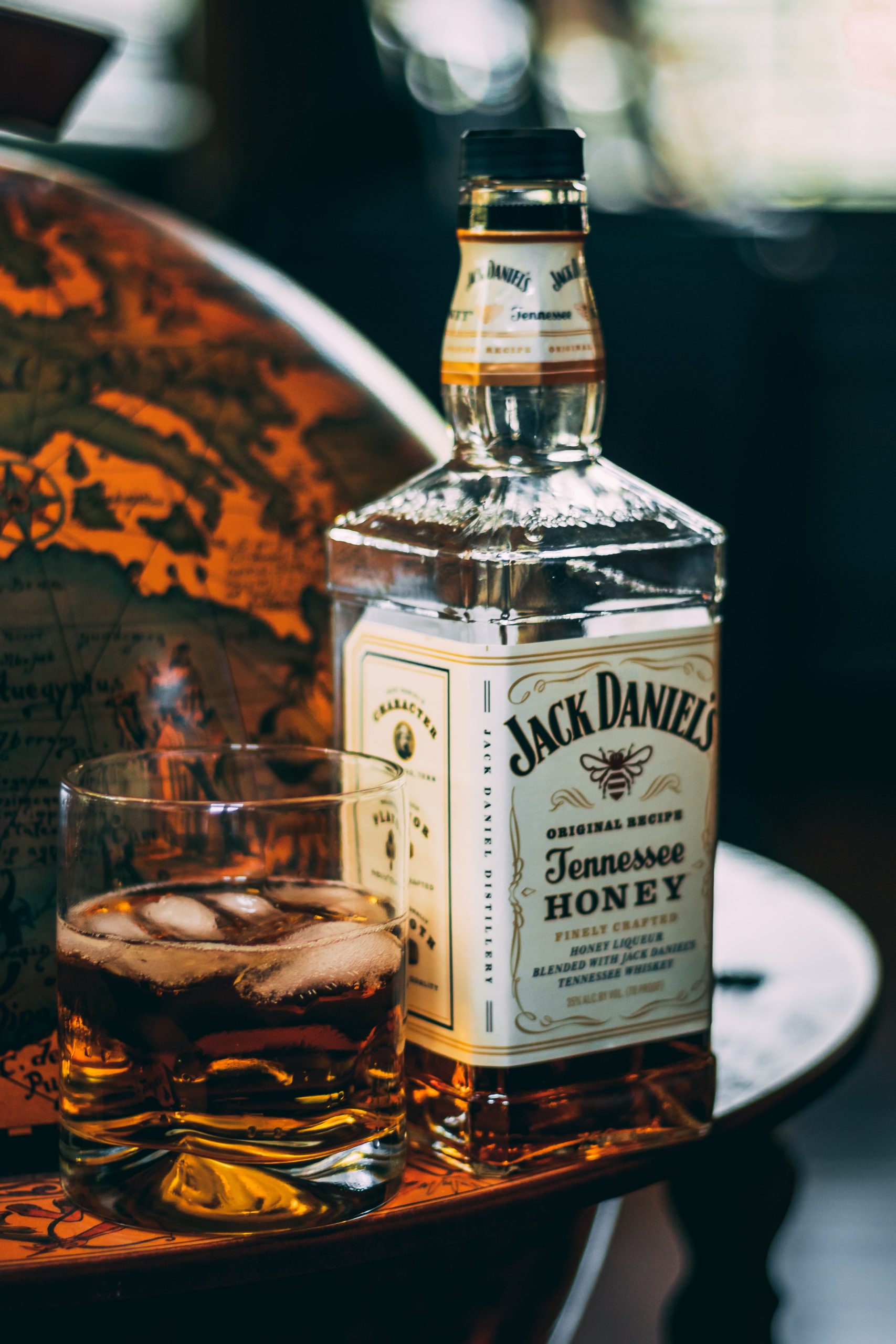 Jack Daniel's vs Jim Beam What's The Difference?