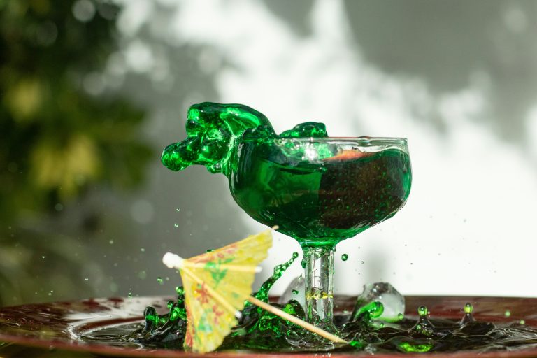 what does absinthe taste like