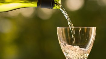 Session Mead: The Light, Low-ABV Craft Beverage You Can Make at Home